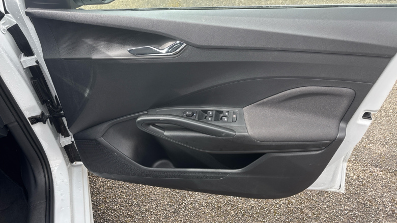 Skoda Fabia 1.0 MPI 80 Colour Edition 5dr Petrol Hatchback